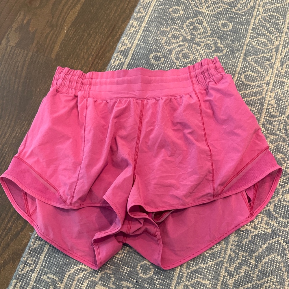 Lululemon hottie hot 2.5 high rise sonic pink